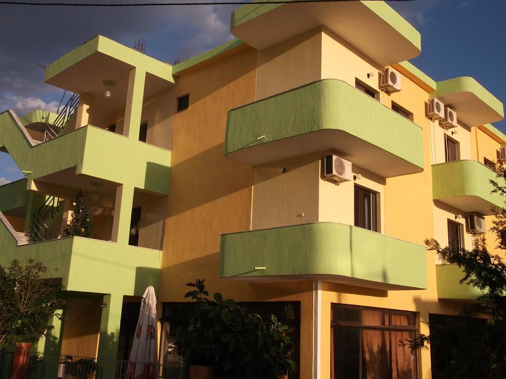 Tani'S Guesthouse Ksamil Kültér fotó