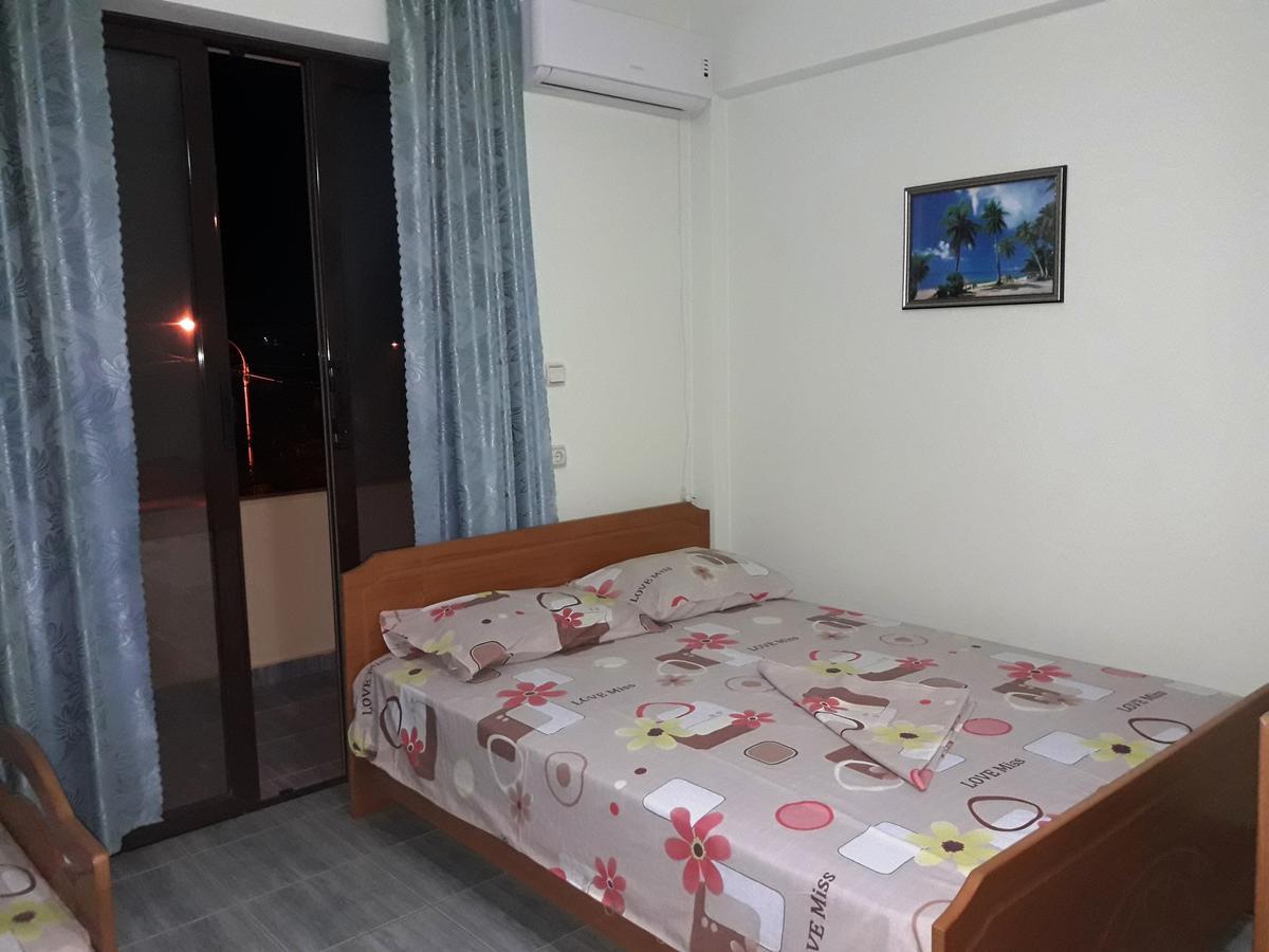 Tani'S Guesthouse Ksamil Kültér fotó