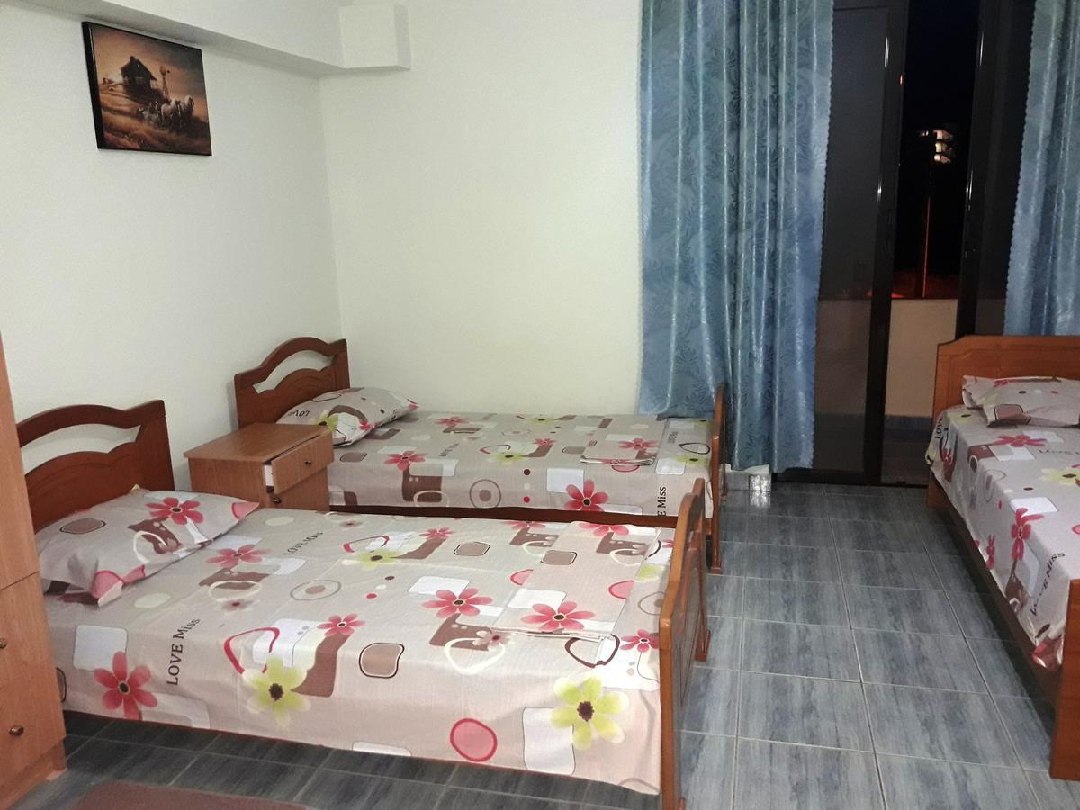 Tani'S Guesthouse Ksamil Kültér fotó